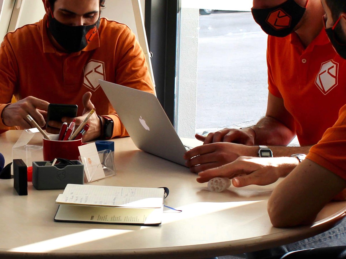 Dimmi che la Kentstrapper ha fatto il sito nuovo senza dirmi che ha fatto il sito nuovo.

Ancora poche ore, e siamo finalmente online.
Nell’attesa, ci trovate al 055 4476656 / 351 5202246 - info@kentstrapper.com
#kentstrapperfamily