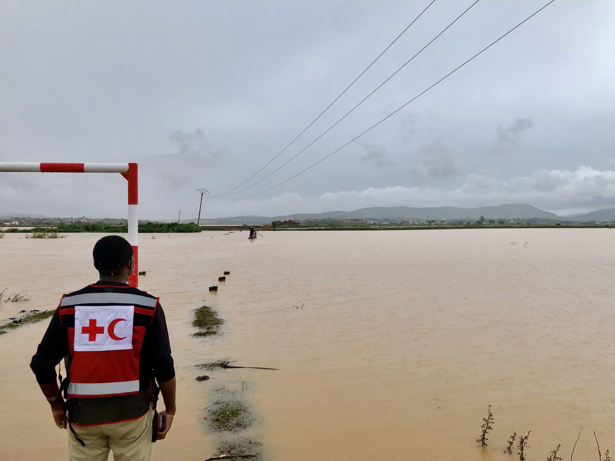 In Antananarivo, Madagascar, heavy rains have led to #flooding in many parts of the region!

More than 12,000 people have lost their homes or material possessions.

<a href="/MadaRedCross/">Malagasy Red Cross</a> and <a href="/BngrcMada/">BNGRC MADAGASCAR</a> are providing material and technical support to affected communities.