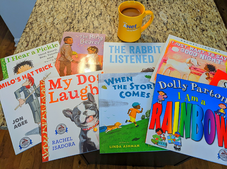 AchievementNet's tweet photo. #HappyBirthday to #DollyParton! We celebrate #ImaginationLibrary and the millions of #FreeBooks that children across the world have received thanks to Dolly and her contribution to #ChildhoodLiteracy!
#LearningTogether #ReadingTogether #AReads https://t.co/CKPNZvoyRd