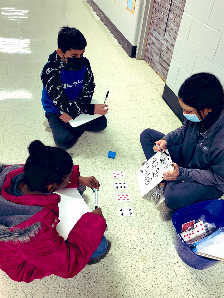 acparker12's tweet image. Our math coach is pulling 4th grade small groups this morning. She keeps it engaging with multiple manipulative and a fantastic line of questioning. #TeamDCS #MakingItMatter @TweetDCS_SIS