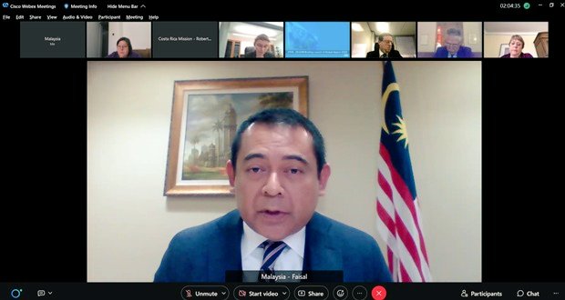 MYGenevaUN's tweet photo. In line with its HRC pledges, ๐ฒ๐พ iterated its unwavering support to #OHCHR, including voluntary contribution to facilitate the organisation's activities.
๐ฒ๐พ also called for more balanced geographical representation in the staffing of OHCHR #InUnityforHumanity
#HRCMalaysia https://t.co/SSqY7QmJm6