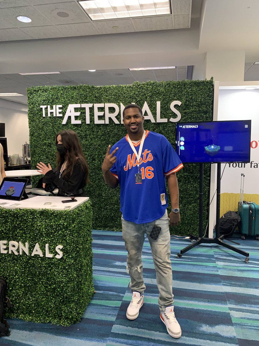 Chopsgotcrypto's tweet photo. LOVE EVERYTHING YOU GUYS ARE DOING HERE @theaeternals https://t.co/BNIX7MWwaZ