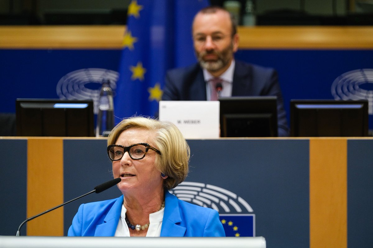 Frances Fitzgerald tweet media