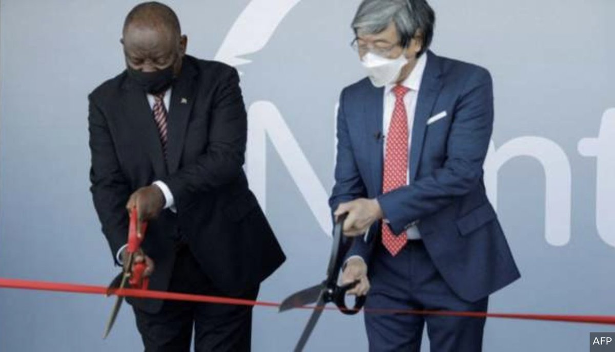 BBCAfrica's tweet photo. South Africa’s President Cyril Ramaphosa has opened a vaccine manufacturing plant in Cape Town.

The initiative of South African-born billionaire Dr Patrick Soon-Shiong aims to be the first in Africa to produce Covid-19 vaccines from start to finish.

https://t.co/8d1WC7xJ2F https://t.co/jxSSfYqOnF