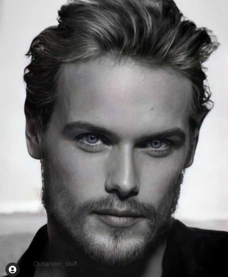 anfrantimtrev's tweet photo. Happy Wednesday everyone… Yay midweek already… ❤️❤️❤️ #SamHeughan #SamVibes https://t.co/eZ9rbZNCnI