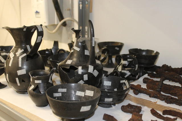 Sarah404BC's tweet photo. Discoveries at #Tarquinia: the #Gemina Tomb and its grave goods [+ videos] https://t.co/03IR0qF4lM