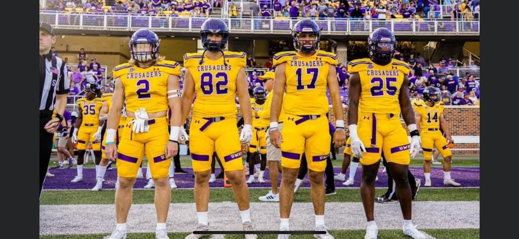 After a great conversation with <a href="/Coach_Brace/">Nick Brace</a> I am blessed to receive an offer from the National Champs UMHB!🟣🟡 <a href="/declan_deyoung/">Declan DeYoung</a> @AdrianHynson <a href="/ChrisSteinbruck/">Chris Steinbruck</a> <a href="/FBswarmfootball/">Flour Bluff Football</a> <a href="/bluff_sports/">Flour Bluff Athletics</a>