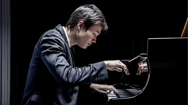 BBCCO's tweet photo. We welcomed in 2022 at @SaffronHallSW this year. You can hear the concert in full on @BBCSounds @BBCRadio3 tomorrow night from 7.30, with conductor @batonflipper, pianist @louisschwiz and soprano @SorayaMafi 

📻 https://t.co/3FXcHNeoFp https://t.co/rxha8xuljx