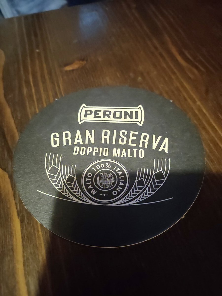 mndr1l's tweet photo. @IssIPw @ElvisTheHeel @EstrellaDammCat Apunteme al tema de la doble malta! https://t.co/OjvhiMSqba
