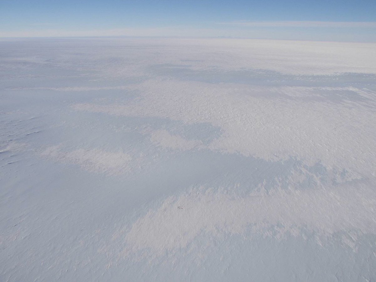 Astro_Cady's tweet image. #OTD 1/19/2005: @NASA's #OpportunityRover found an iron #meteorite on #Mars, the 1st #meteorite discovered on another planet.
In 2002-2003 — Nov thru Feb — I was part of a team searching for meteorites in Antarctica. We were a group of 4 (with a second group of 8 stationed  (1/5)