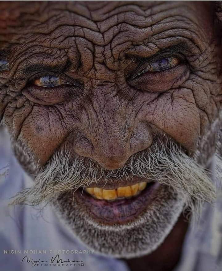 SaniBashirSani2's tweet photo. father 
Photo of The Day

#bestpictureever https://t.co/hOaeyfYToY