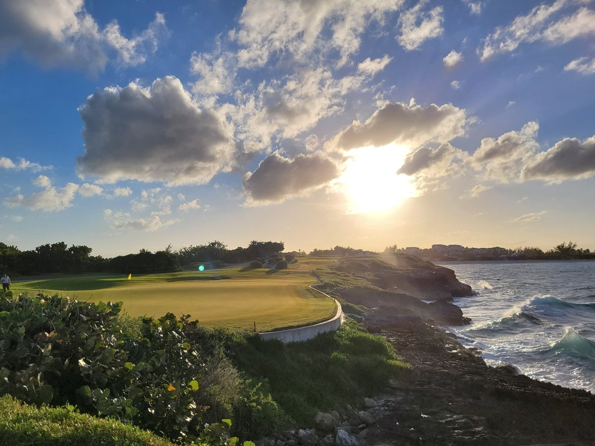 Getting ready to board a flight home after a fantastic week volunteering <a href="/KornFerryTour/">Korn Ferry Tour</a> <a href="/BahamasKFTour/">Bahamas Korn Ferry Tour</a> <a href="/SandalsResorts/">Sandals Resorts</a>. I hope I'm invited back next year to volunteer.