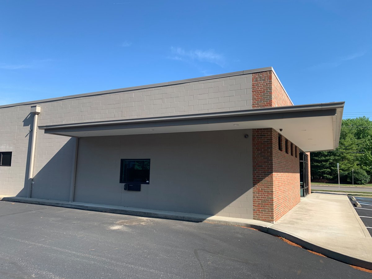 Southgate6's tweet photo. Office Space Available. 1555 West Main St., Newark, OH 43055. Call: 740-522-2151. https://t.co/GRBW0KxxaY