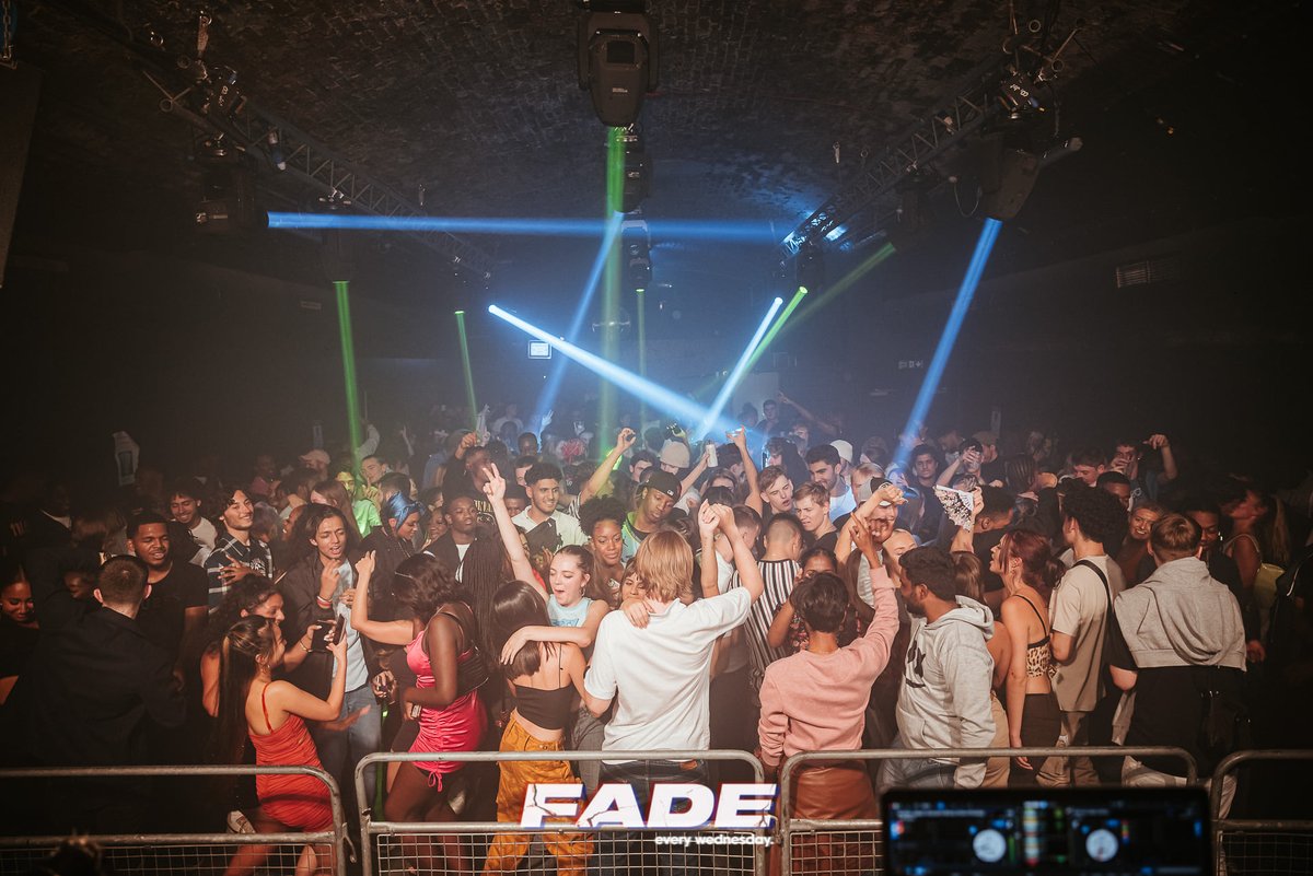 🔥  Fade returns tonight to Fire &amp; Lightbox 🔥  

🕺 TONIGHT - 11PM - 4AM 🕺 

1️⃣ - 1000+ students 👫
2️⃣ - 2 uniquely designed arenas
3️⃣ - 1 underground club
4️⃣ - CRAZY student drinks deals

Tickets - skiddle.com/fire