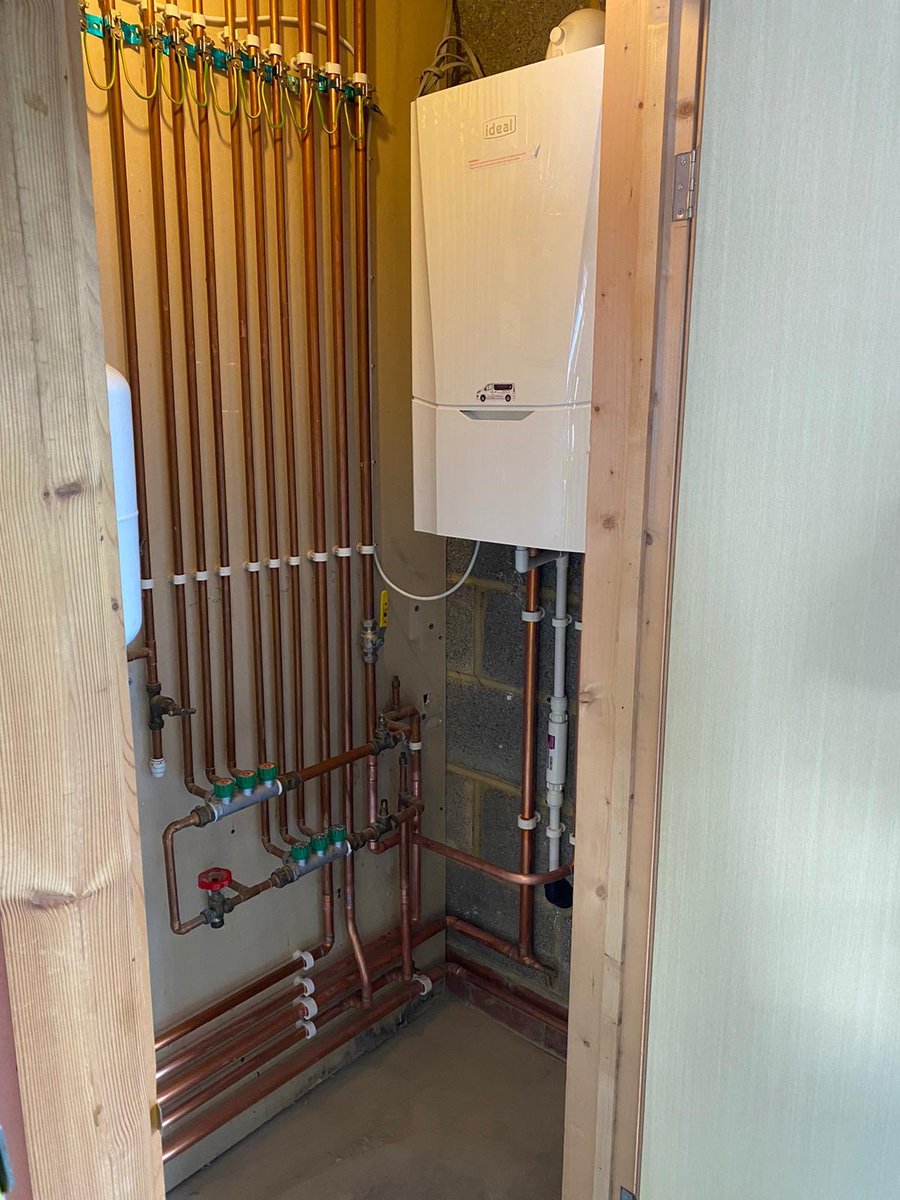 Ideal_NardiaJ's tweet photo. Keep them coming @idealheating🥳👌🏻🥰😍😍😍 we love to see it!  #beautifulinstalls #maxmaxmax https://t.co/ELPT9mbNpq