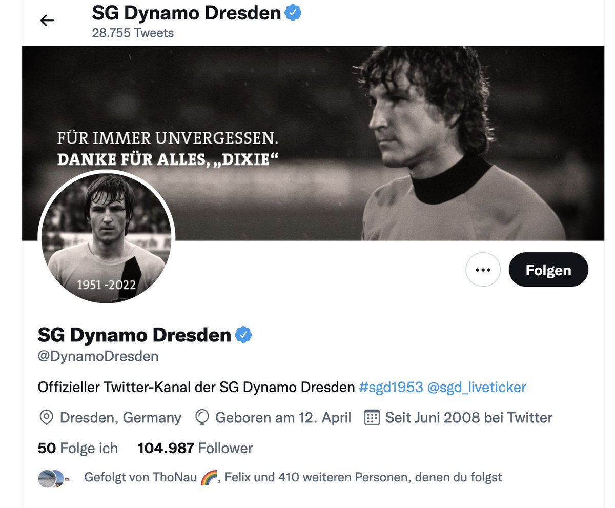 dirk_adam's tweet photo. Schwarz-gelbe Grüße in den Himmel. Du wirst fehlen. Für immer. #DixieDörner #Dörner #sgd1953 @DynamoDresden #RIPDixie https://t.co/br6tCcBhmK