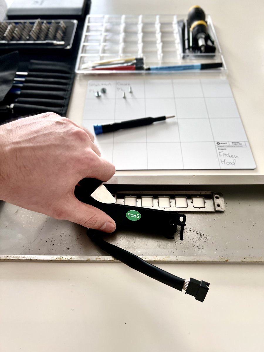 in_sympathy's tweet photo. Fixing our malfunctioning kitchen vent hood with a #ProTechToolkit from @iFixit #ImAGenius https://t.co/iE8nRdKwAT