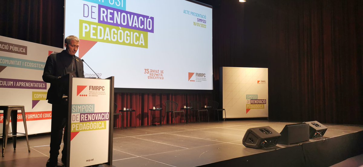 educaciocat's tweet image. &quot;La revolta educativa ha vingut per quedar-se i l&apos;educació no pot quedar al marge d&apos;aquesta revolució. Volem fer aquesta transformació amb els centres i des dels centres&quot;, ha declarat @JosepGCambray al #SimposiRP de la @FMRPc.