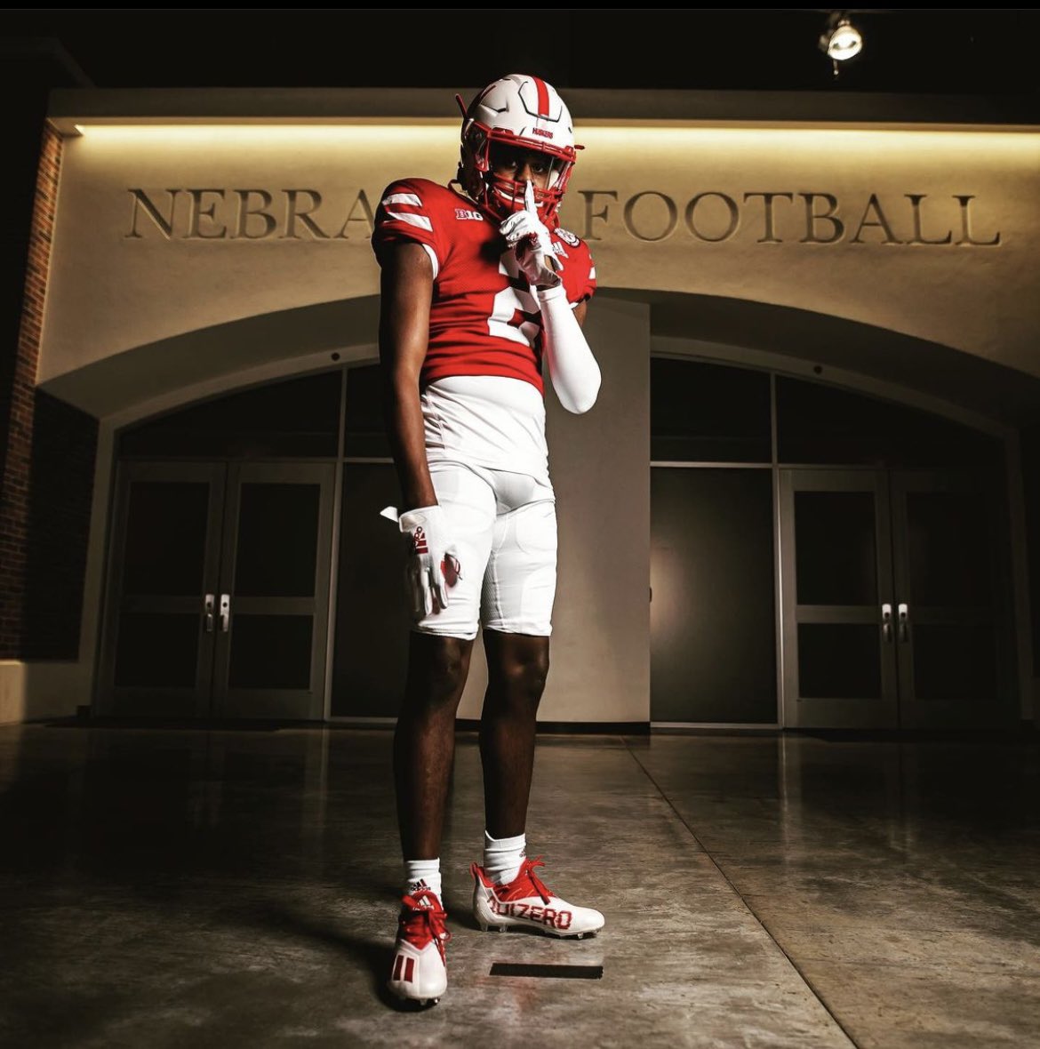 WallaceFoster20's tweet photo. I am blessed😤 to announce that I have received an offer from The University of Nebraska #gohuskers
@jerryphillips30 @daboot02 dats 🅿️ https://t.co/hZvIxWMOZr