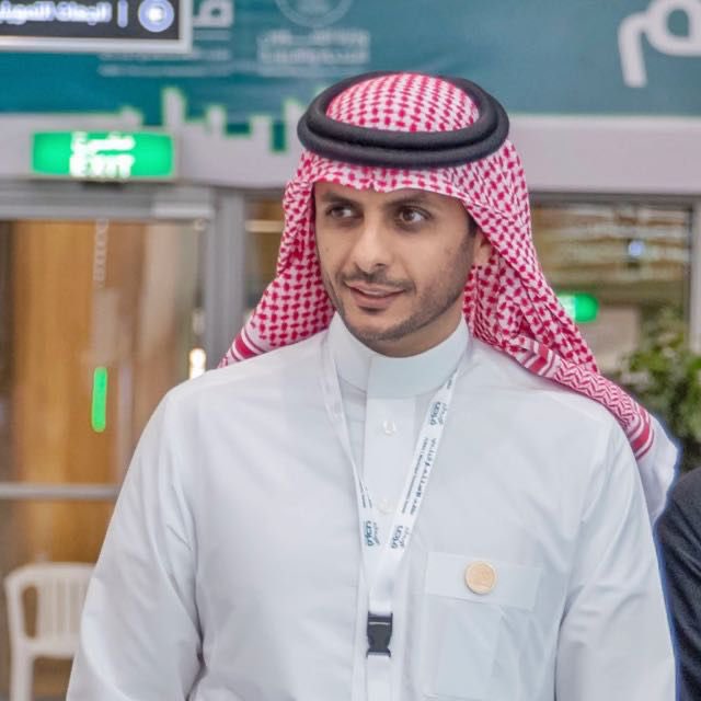 أصدر صاحب السمو الملكي #امير_القصيم الأمير الدكتور فيصل بن مشعل قرار بتكليف مدير عام إدارة العلاقات والإعلام بأمانة منطقة القصيم الأستاذ يزيد بن سالم المحيميد أميناً للجنة مهرجانات مدينة #بريدة.

تستاهل أبو هشام فأنت خير من يمثل ثقة أمير القصيم في مهرجانات بريدة .