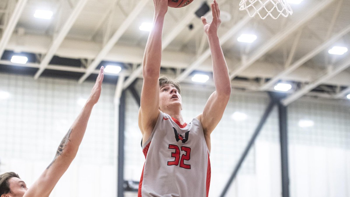LovejoyHoops's tweet photo. How about the big time play of from former Lovejoy great Jared Langs. 18 pts &amp; 11 rebs against Bates and 17 pts against Connecticut College.  Wesleyan has got a good one!  Congratulations Jared! https://t.co/YJKRJGZ17V