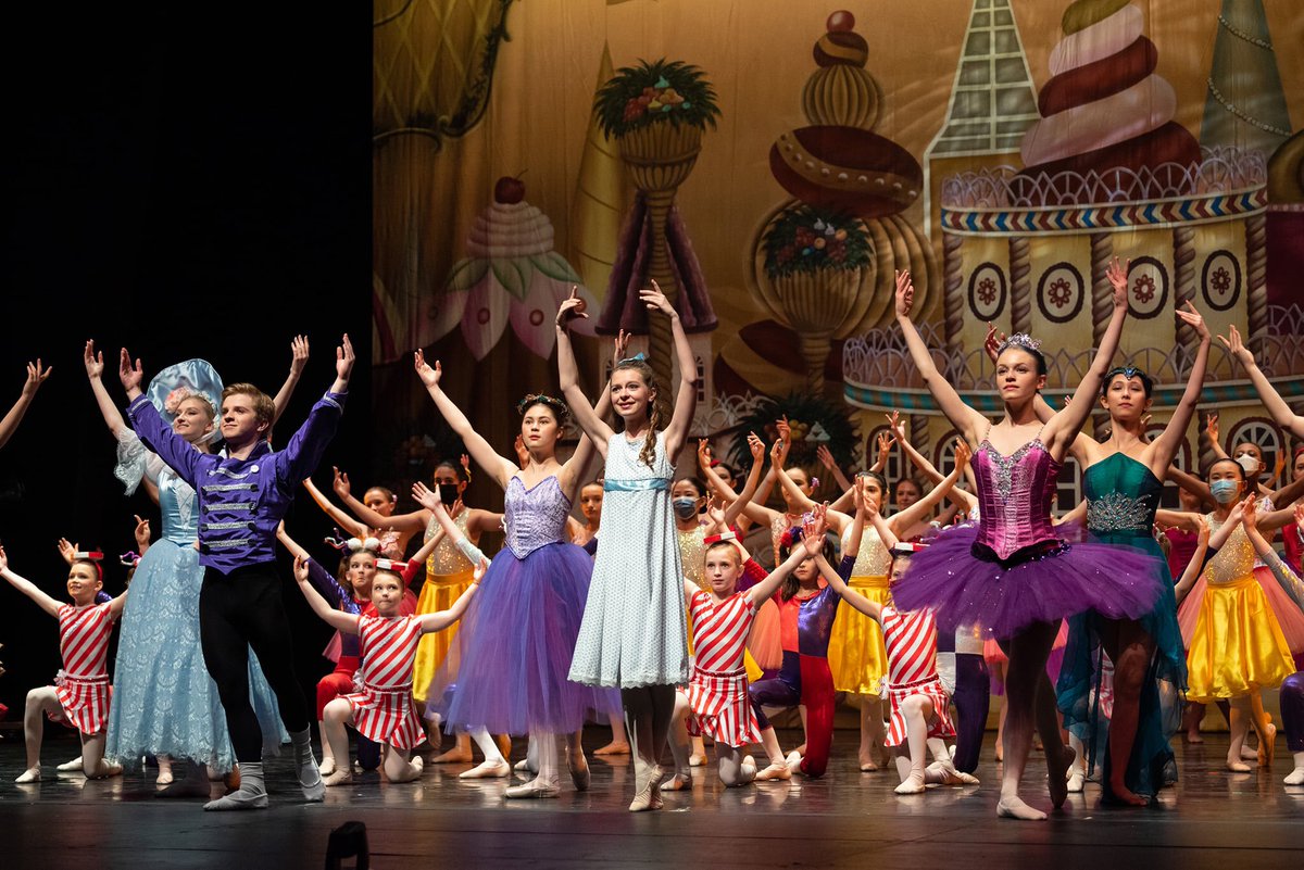opusbellingham's tweet photo. Thanks to our wonderful dancers, families, staff, and audience for making the 2021 Nutcracker an overwhelming success! https://t.co/EzRDKKi46q