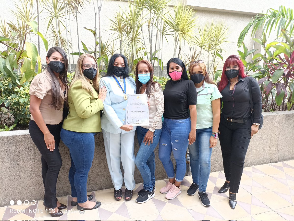 Educadores de Aragua. tweet media