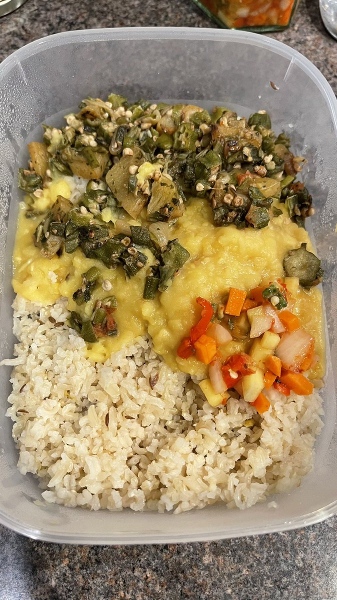 AshUmJo's tweet photo. Brown basmati rice
Dal
Ochro/Okra and Aloo
Mother-in-law on de side
#IYKYK #trinifood #veganfood #TrinidadandTobago
@TriniTweets #biteitup https://t.co/iHRlB6b2Ro