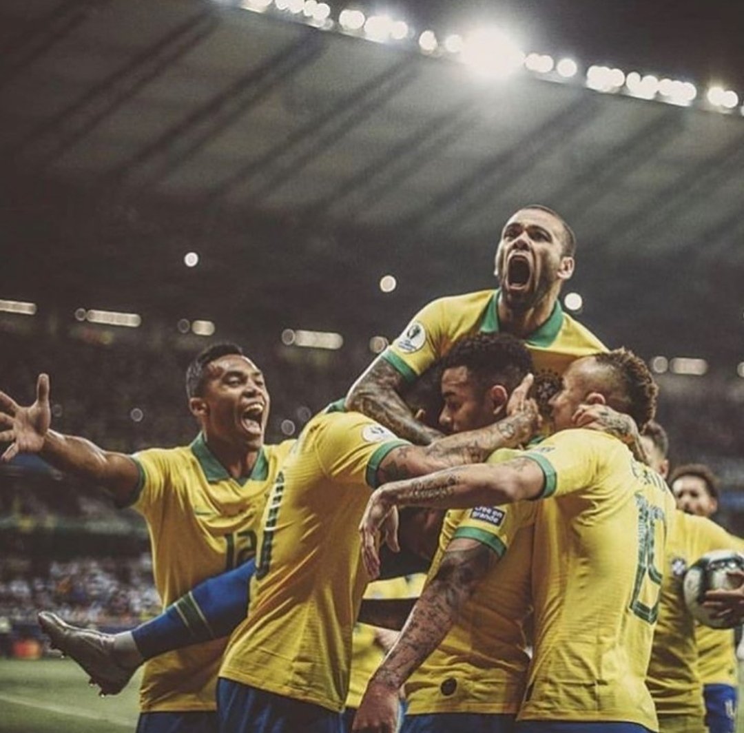 JogaBonitoIT4's tweet image. 🏆 Passiamo ai quarti di finale in @OfficialVPG eChampions League! 

🆚 @Wygers

✈️ ✅ 1-4
🏠 ❌ 2-3

⚽⚽⚽👟 @IT4_Insigne
⚽⚽ @Ita_F_Totti10 
⚽ @IT4_Ziyech
👟👟 @Ciappe10 
👟 @w4de1992_ 

GG👏

#ForzaJoga