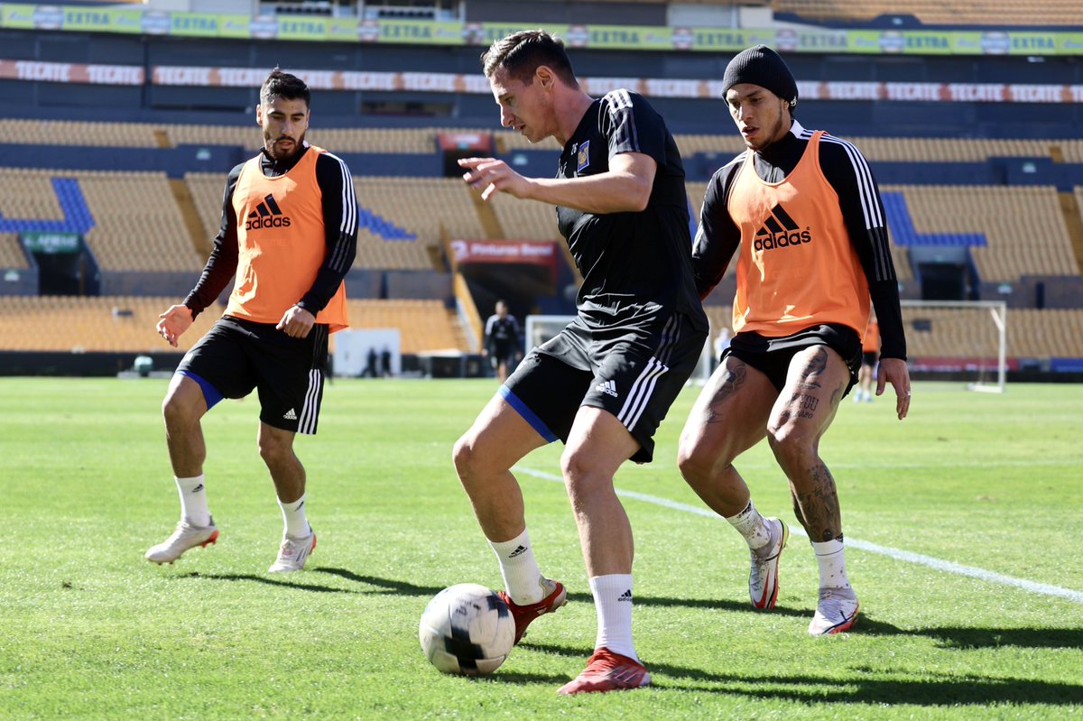 🇲🇽 🆚 🇫🇷 Haciendo el 2 contra 1.