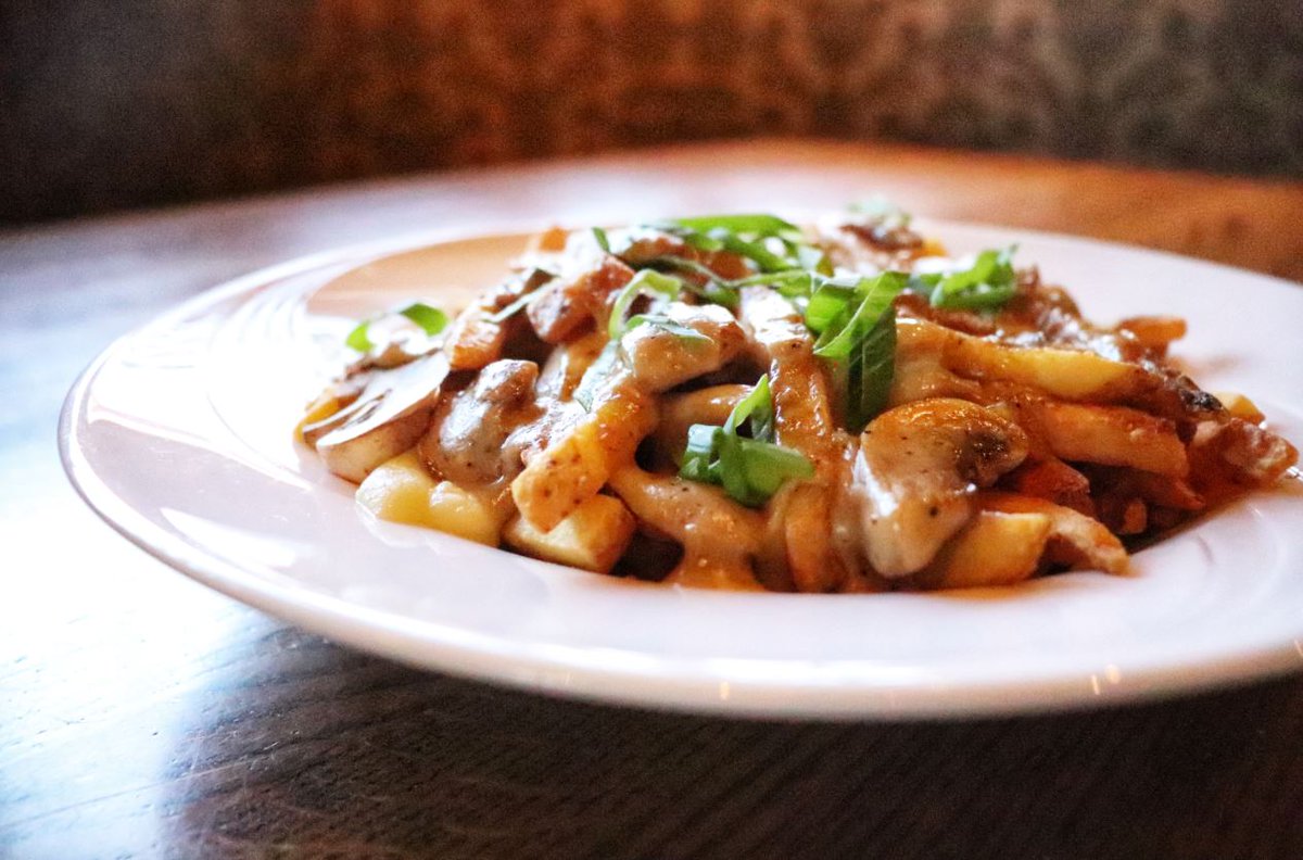 KnottedThistle's tweet photo. Keep your eyes on the fries! 🍟 Our Knotted Thistle #poutine is loaded with crispy fries, mushroom & peppercorn gravy, and a lot of cheese curds. YUM! 🤤 What's your favourite poutine topping? #poutinelove #yqr yqrfood #SeeYQR https://t.co/HQHIvg2lZ6