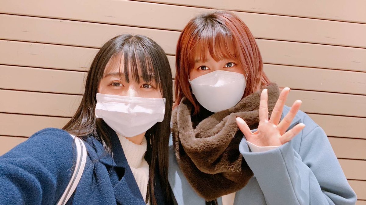 Asibuto_Penta's tweet photo. 年末にちほさんとご飯にいったときのお写真+ﾟ｡*(*´∀｀*)*｡ﾟ+ ♡ https://t.co/DHjq7IhIGW