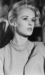 Happy birthday to the beautiful tippi hedren, she\s 92 today. 