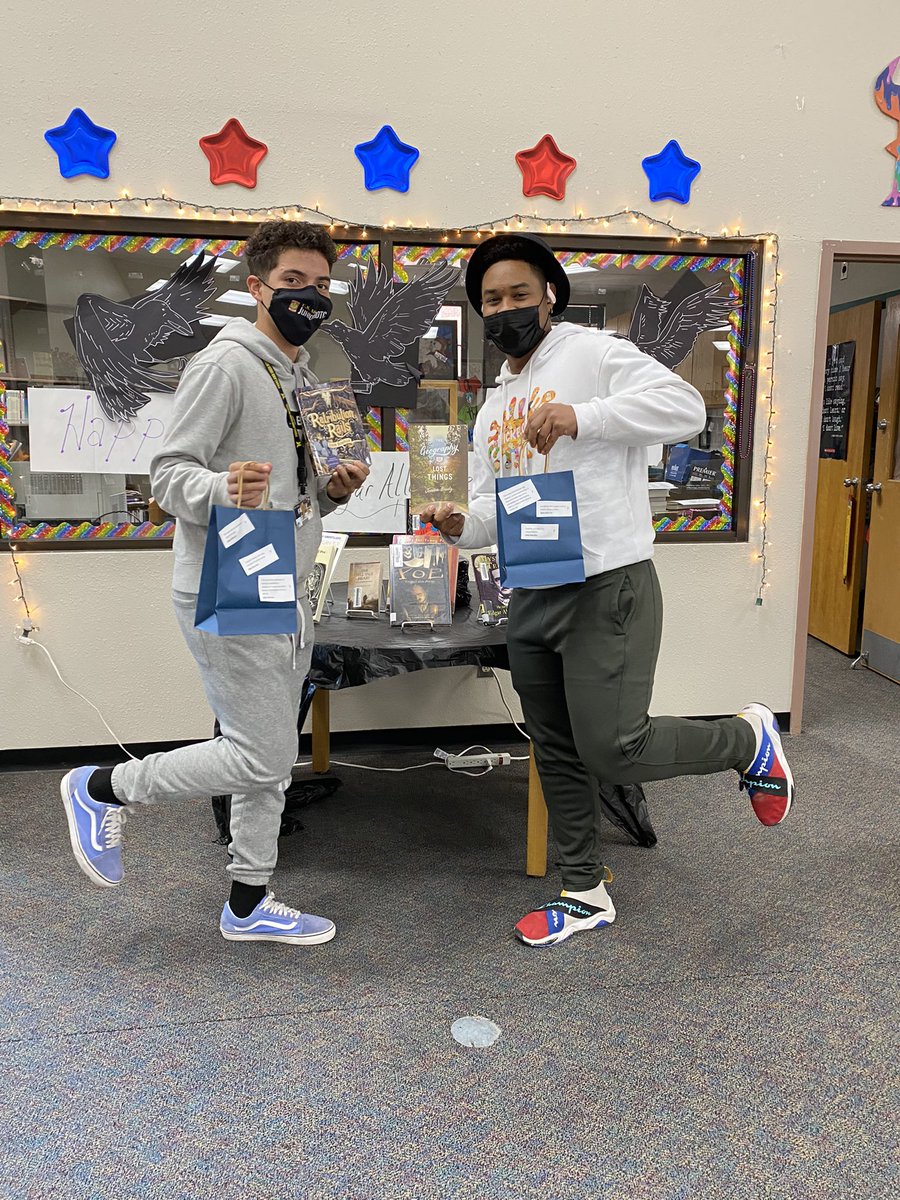 ParklandLibrar1's tweet photo. Celebrating Poe’s birthday with mysterious trivia questions happening only @ThePark ! @JSalgado_PHS @phsmats #librarylife #EdgarAllanPoe #TheDistrict @YISDLibServices https://t.co/RVg58xoogQ