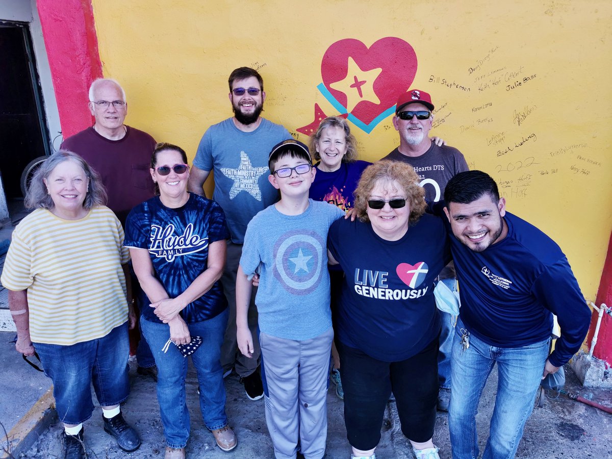 FaithMinistryMX's tweet photo. It has been a fantastic week so far with the team from @GoTrinityIndy! They are building Casa #1 for the Saenz Ponce family while also helping with our other programs. God is good! https://t.co/8rnR8JXU2F