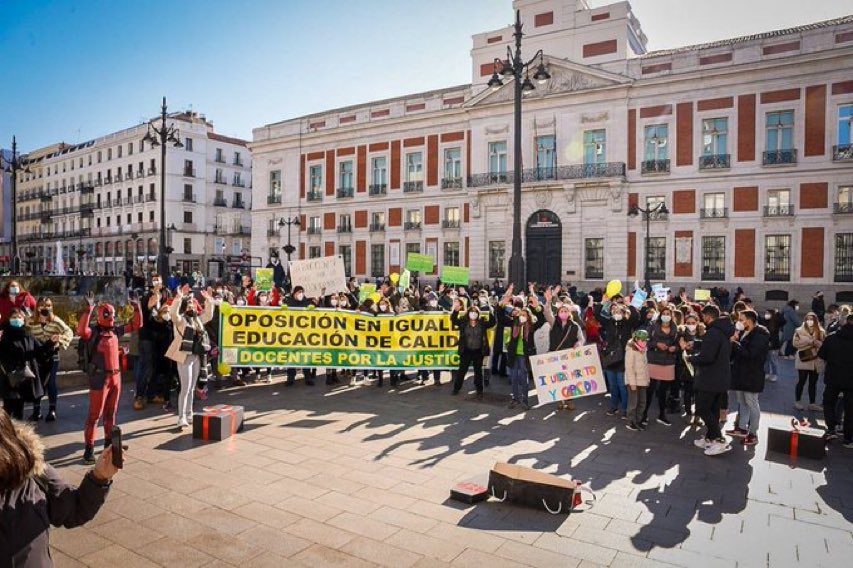 vmdr83's tweet photo. No tiene ningún sentido crear un concurso para adjudicar plazas sin pasar un proceso de oposición. Es una oposición A1, uno de los nivelesas altos y debería ser exigente, ya que estamos dejando el futuro del país en esas manos
#ObjetivoMinistraEducación https://t.co/VXnBunTk2A