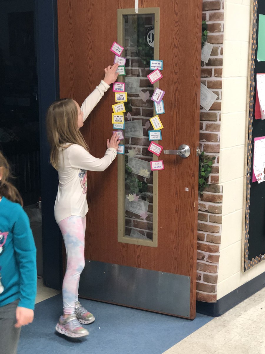 LVEHoffman's tweet photo. Daily affirmations..every time we leave our room we “tap” a new affirmation that we want for ourselves! #iamsmart #iambrave. Thank you @kelleybrune for this amazing addition to our classroom #lveleads https://t.co/kejSu9YXah