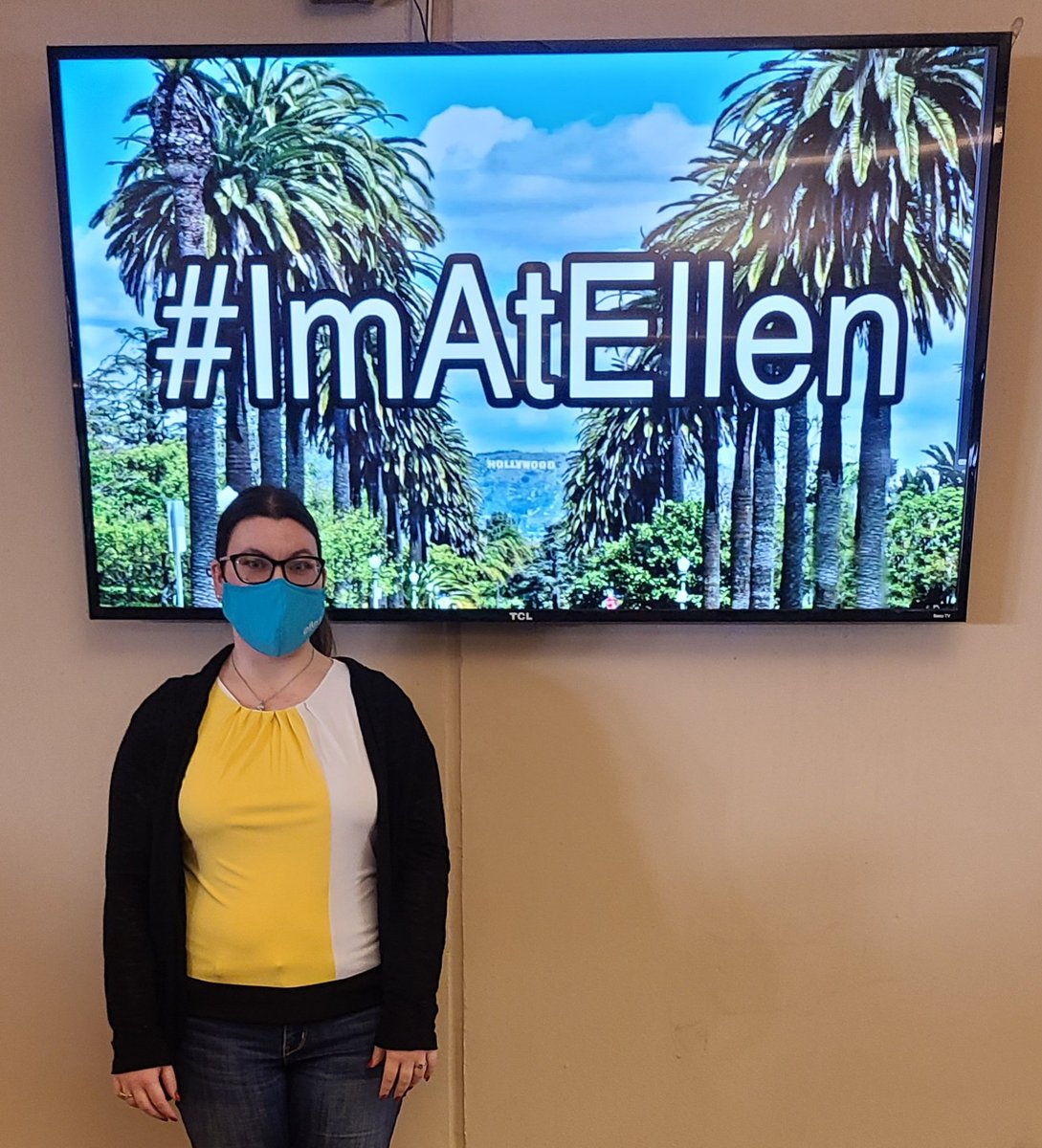 lizzyroseacosta's tweet photo. This is so exciting!!! #ImAtEllen #EllenDeGeneres #TheEllenShow https://t.co/qnBPDk0Fqg