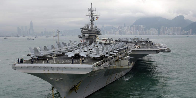 MarcusHouse's tweet photo. USS Kitty Hawk sold for one cent to be turned into scrap metal by a shipbreaking company in Brownsville, Texas.

Would make quite the ocean platform for landing a #SpaceX booster. 😍 

1 cent is a bit of a bargain @elonmusk. 

https://t.co/6GNQQiTOau https://t.co/41ReV7Wmm6