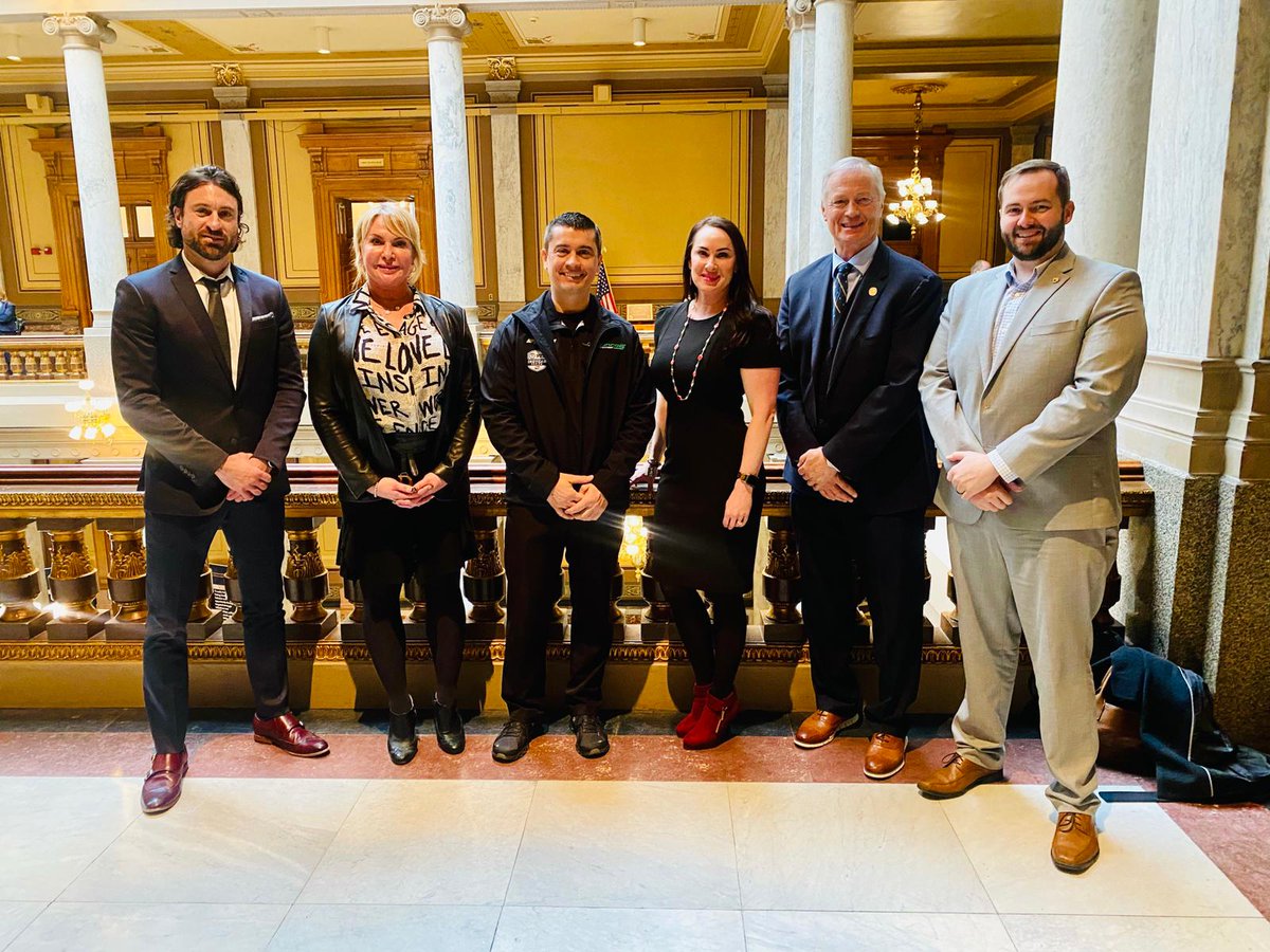 juncoshollinger's tweet photo. The Indiana Auto Sports Association and the Juncos Hollinger Racing team had a great day visiting with legislators at the statehouse to spread awareness of the importance of auto racing to the state of Indiana.
#inauto #GoJuncos #JuncosHollingerRacing #Indiana https://t.co/HNDjhh20wx