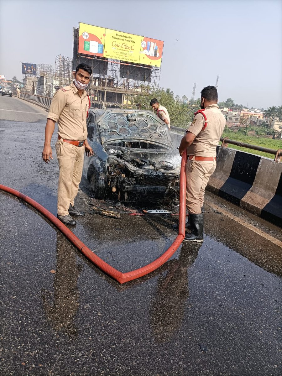 AFO, Cuttack (@afoctc_ofs) on Twitter photo Fire occurred on a running car at flyover of Link Road Ctc and extinguished completely by fire brigade team of Cuttack @OdishaFS_HGs_CD <a href="/cfo_odisha/">Chief Fire Officer, Odisha</a> Fire occurred on a running car at flyover of Link Road Ctc and extinguished completely by fire brigade team of Cuttack @OdishaFS_HGs_CD <a href="/cfo_odisha/">Chief Fire Officer, Odisha</a>