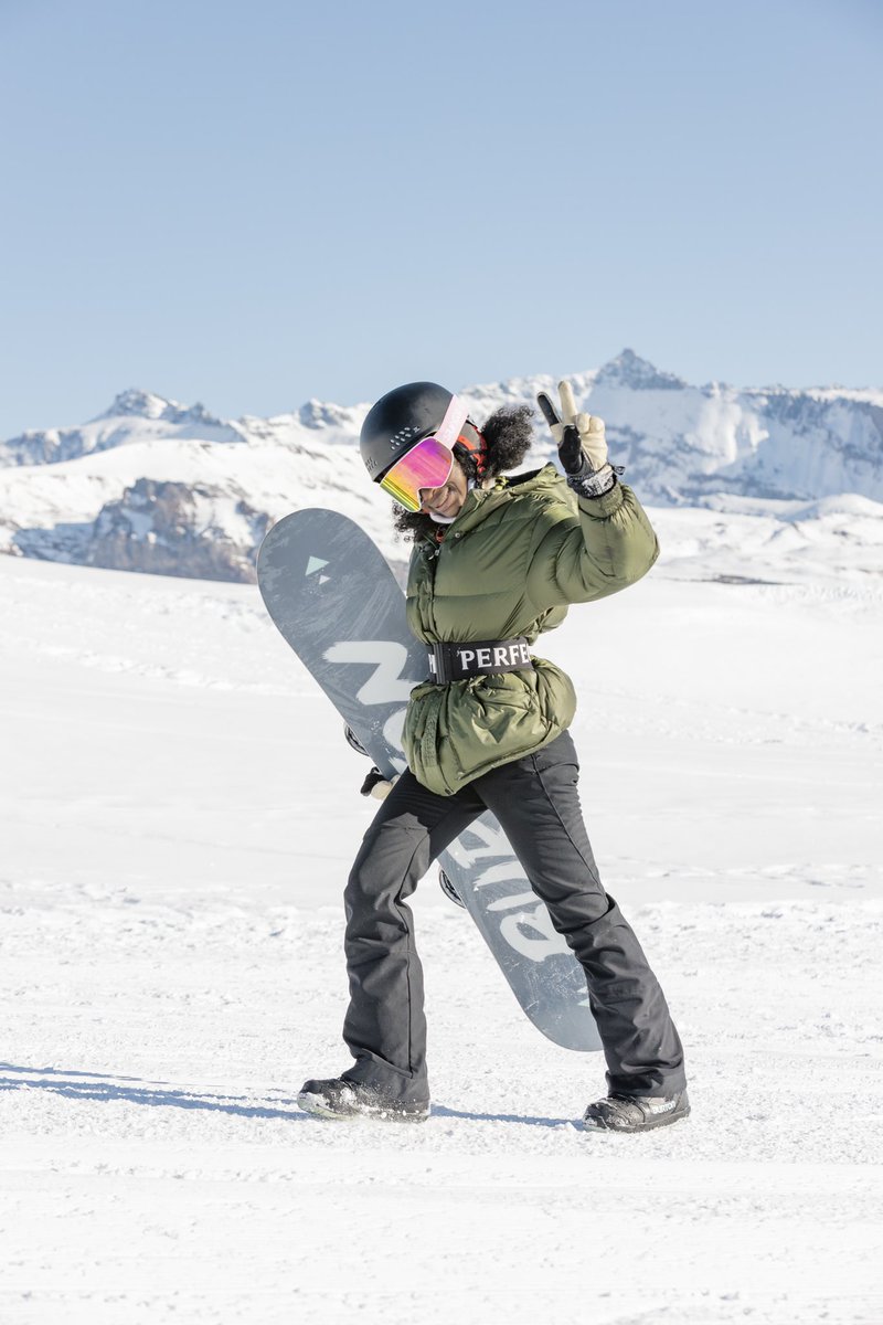 MountNoireldn's tweet photo. We’re ready for our next ride! 

Val d’Isère March 2022 is going to be 🔥🏂

Last few spots available, get booking on our website! #bringingcolourtothemountain #ski #snowboarding #blackgirlski https://t.co/mZ4dqCKGYo