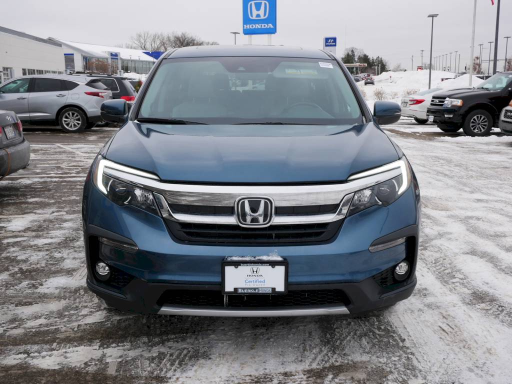 Heated front seats and automatic climate control?! This Certified Pre-Owned 2019 #HondaPilot EX-L is sure to keep you comfortable in this #Minnesota weather. See more: https://t.co/8Em2Kqgq2G https://t.co/HLQxu0GKOS