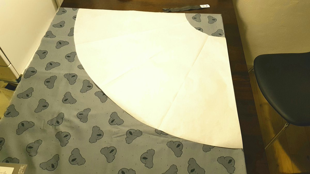 DelusiveTrickst's tweet photo. As I was feeling a bit better I decided to give it a go at making my first circle skirt guys! This is made in super cheap cotton fabric (Not really skirt friendly) but needed to test pattern and sizes 😁Learned a thing or two... Like, I need an iron 🤣 Next is koala pattern! https://t.co/Guo8UBdpg5