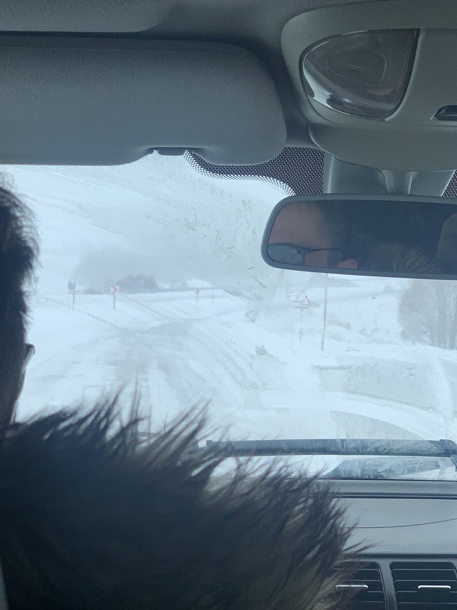 WhydotasG's tweet photo. Jau netoli Sirijos sienos. Tikslas pasiekt Iraką - Baghdad. Bėgom nuo Lietuvos šalčių, bet pasigavom -23C ir didžiulės pūgas. https://t.co/kCgGkQh9BK