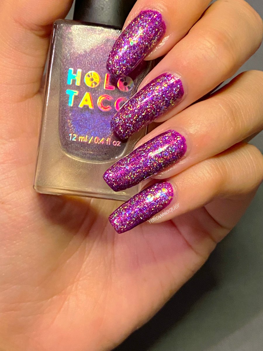 yellowxlaquer's tweet photo. Beautiful @holotaco combo using Magenta Jelly, Everything Taco, and Scattered Holo Taco https://t.co/BO3zr1sXJ0