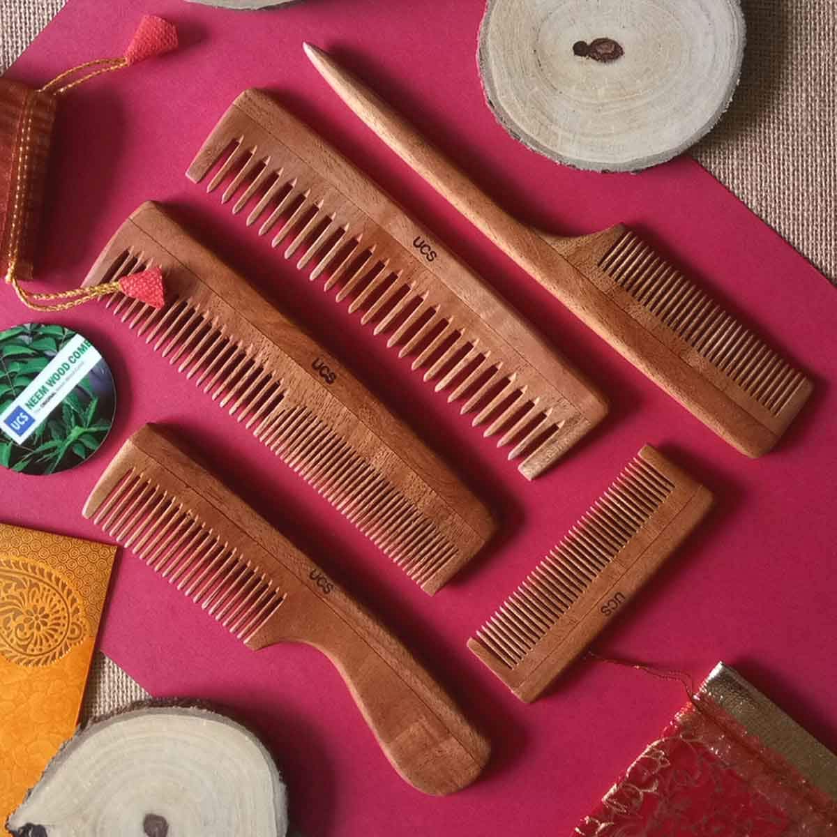 UCSNeemWoodComb's tweet photo. Designed for every member of the family, this Family Set of #NeemWoodCombs contain 1 #basiccomb, 1 #detanglingcomb with handle and a small sized baby comb. https://t.co/2H7aS8AfN9 https://t.co/JI8hQKekbR