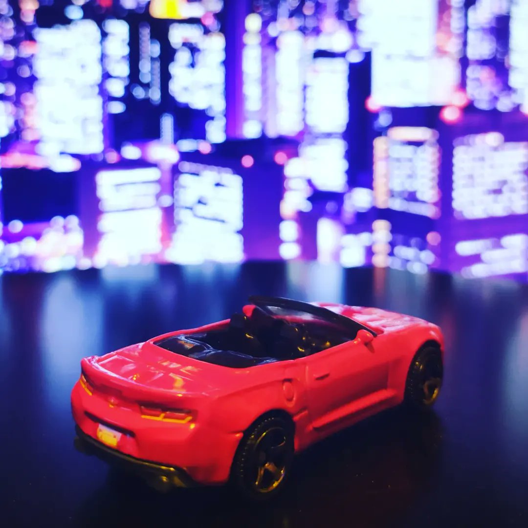 Lyavix's tweet photo. '16 Chevy Comaro #matchbox #matchboxcars #matchboxdaily #matchboxcollector #diecast #diecastcollector #diecastcollection #scale164 #scale164 #scale164diecast https://t.co/oXKFpHoPSZ