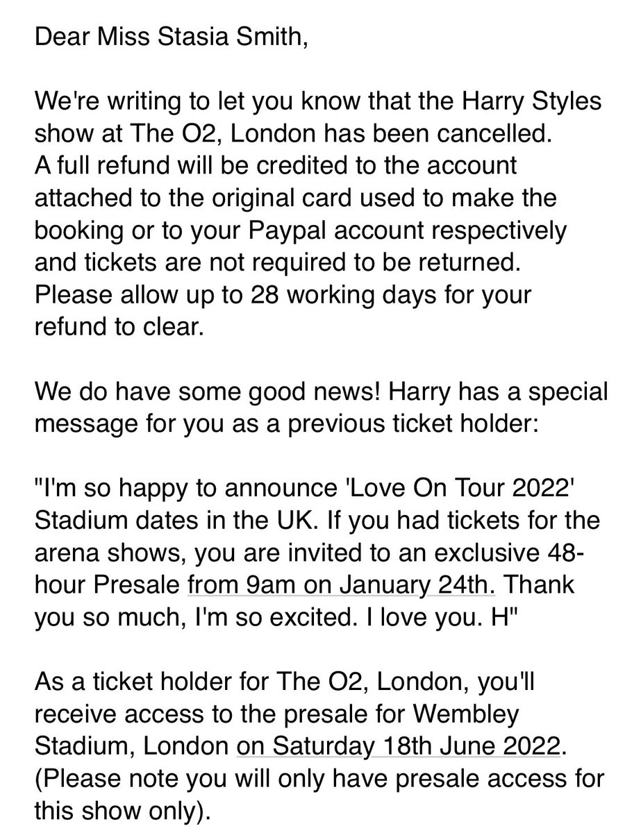 AisatsHtims's tweet photo. that’s not very tpwk of you mr styles… #HarryStyles #LoveOnTour2022 https://t.co/0Igy2R2JVI