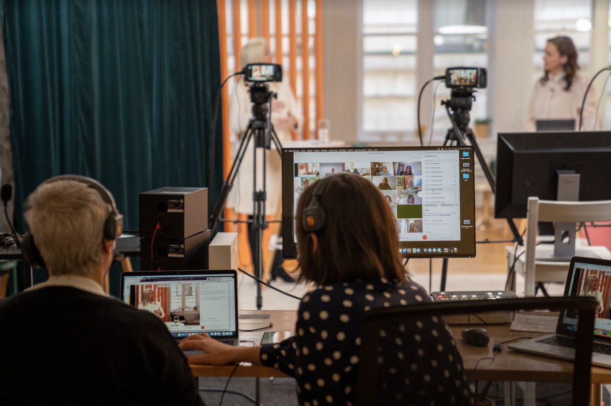 Arborescence's tweet photo. La webdiffusion permet de capter et diffuser un événement sur une plateforme numérique. Ses avantages? Rassembler un auditoire illimité, sauver des co��ts et respecter les règles sanitaires en vigueur! 😉
https://t.co/AqpG0h9bhH
#webdiffusion #livestreaming #diffusionendirect https://t.co/gMvBKzIVS4